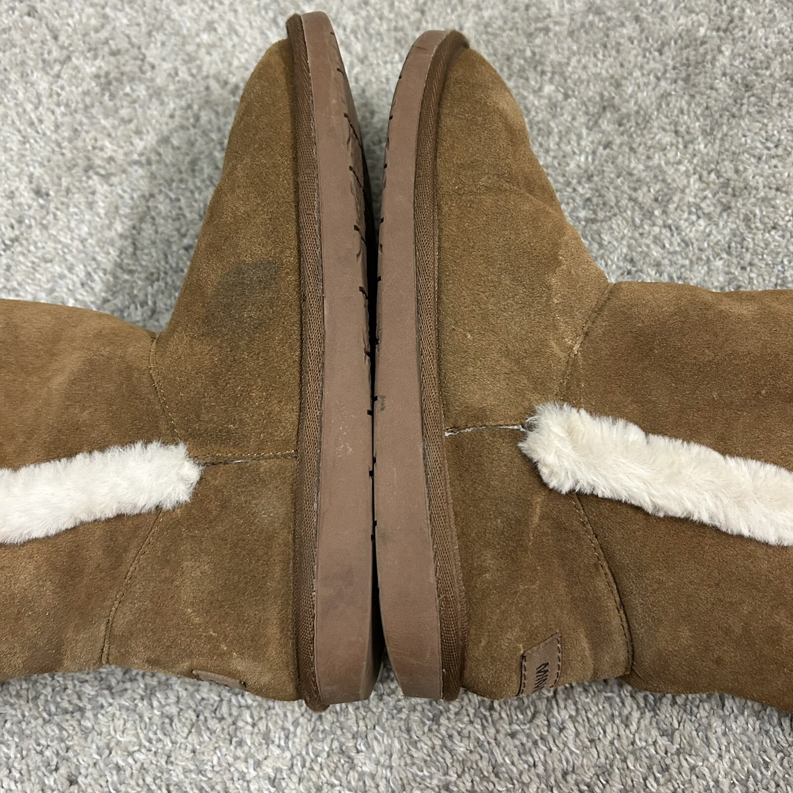 Minnetonka Faux Suede Chestnut Brown Boots Women’s 8 Winter Fall