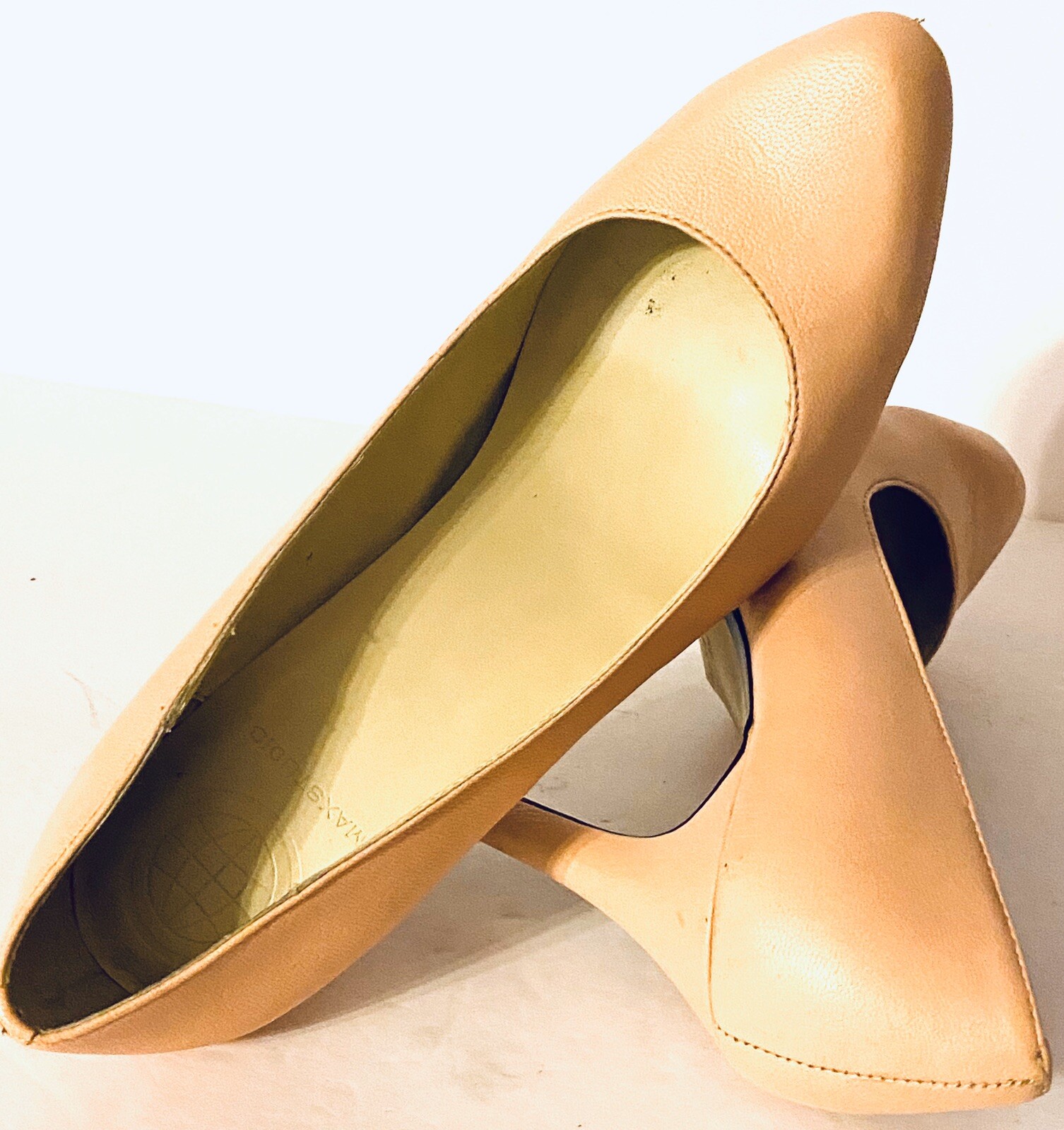 Max Studio Pink Leather Semi-Round Toe “Marais” Pumps Size 8M GUC!