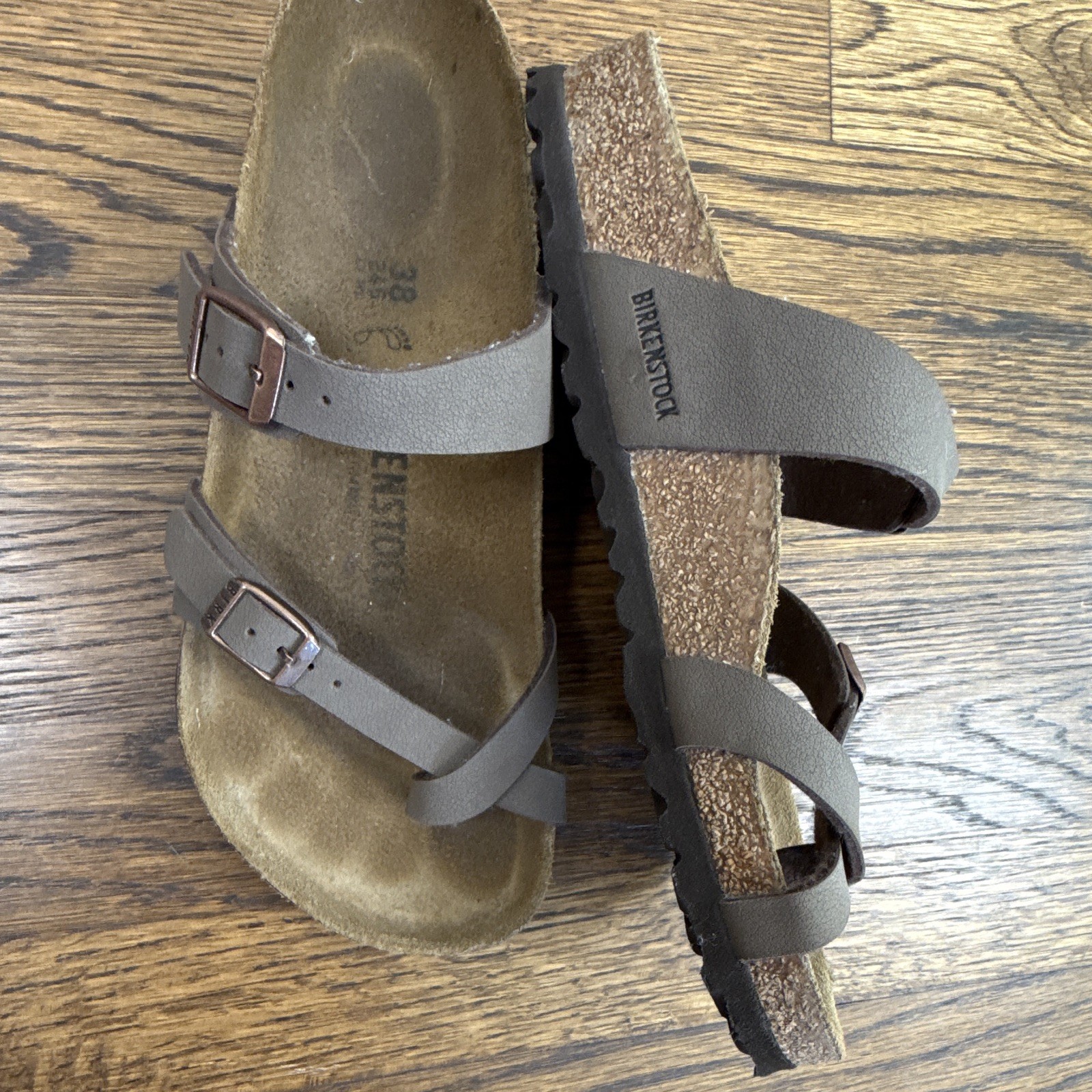 Birkenstock Women’s Gray Strappy Buckle Sandals Adjustable Straps US 7.5