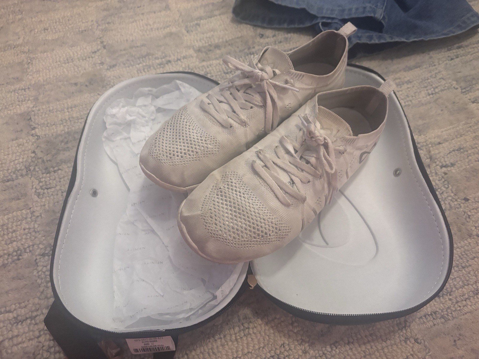 Women’s Nginity Flyte White Cheer Shoes Size 11 Pre-owned with Box