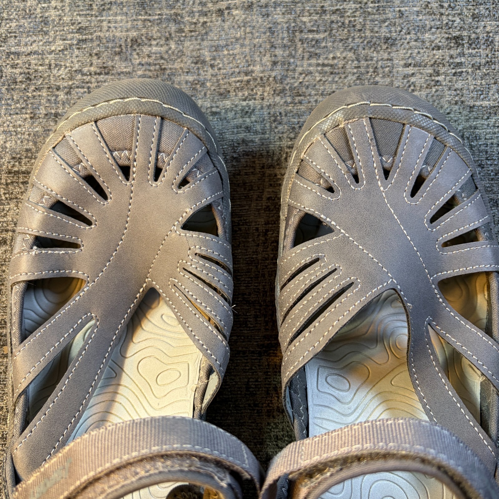 JBU JSport Poppy Sandal Gray Poppy Ladies Hook & Loop Closure Size 8.5