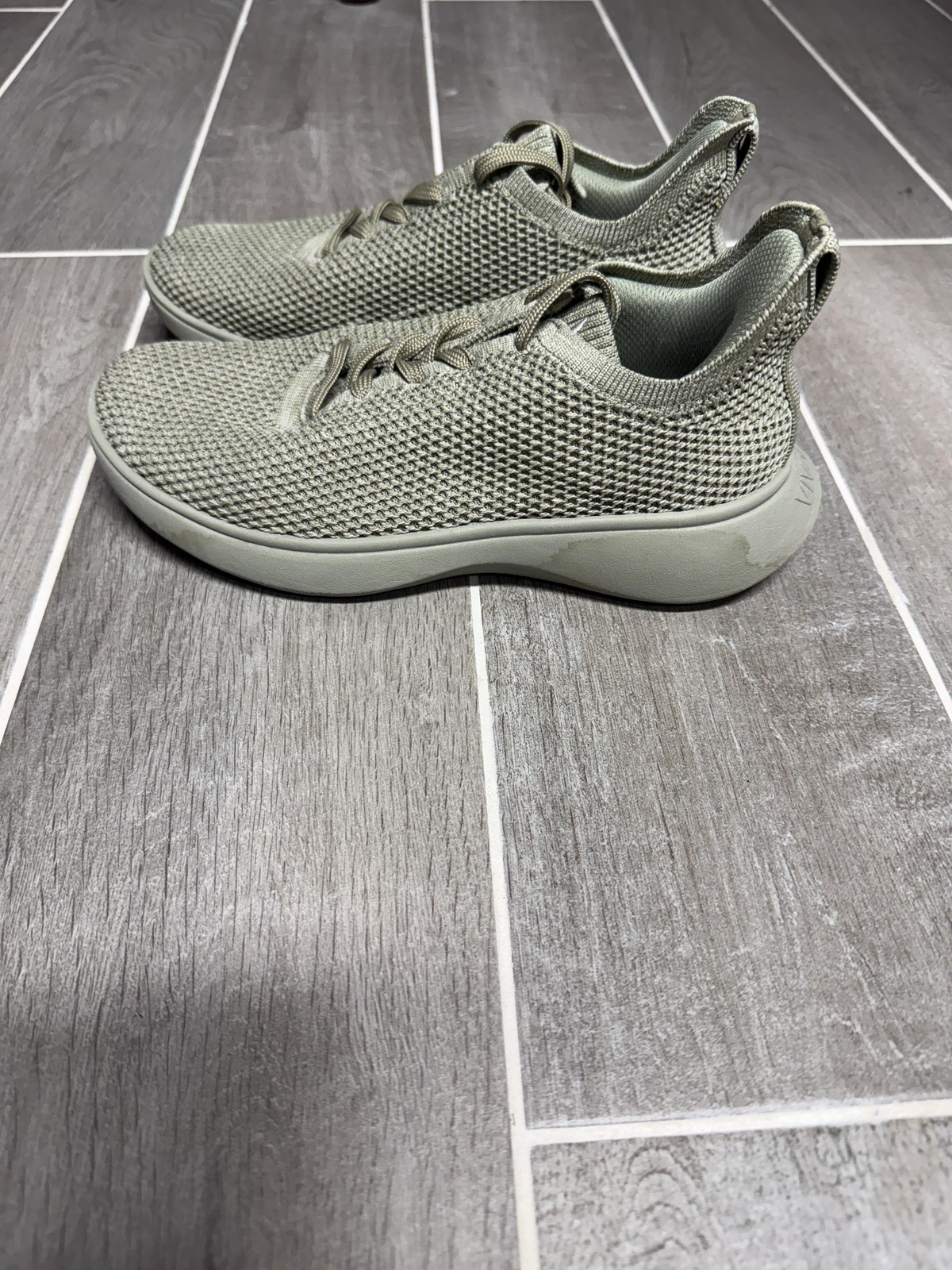 VIVAIA Shoes Womens Size 6 Green Knit Recycled RPET Athletic Walking Sneakers