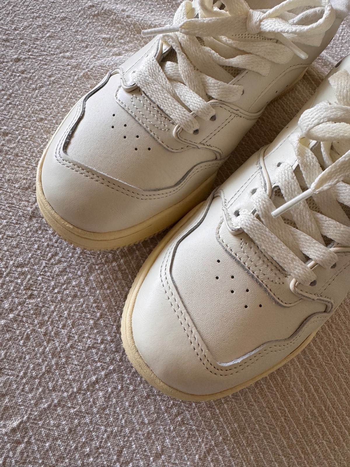 Lacoste Lineshot 224 4 SFA Women’s Leather Sneakers Off White EU 39.5 Worn Once
