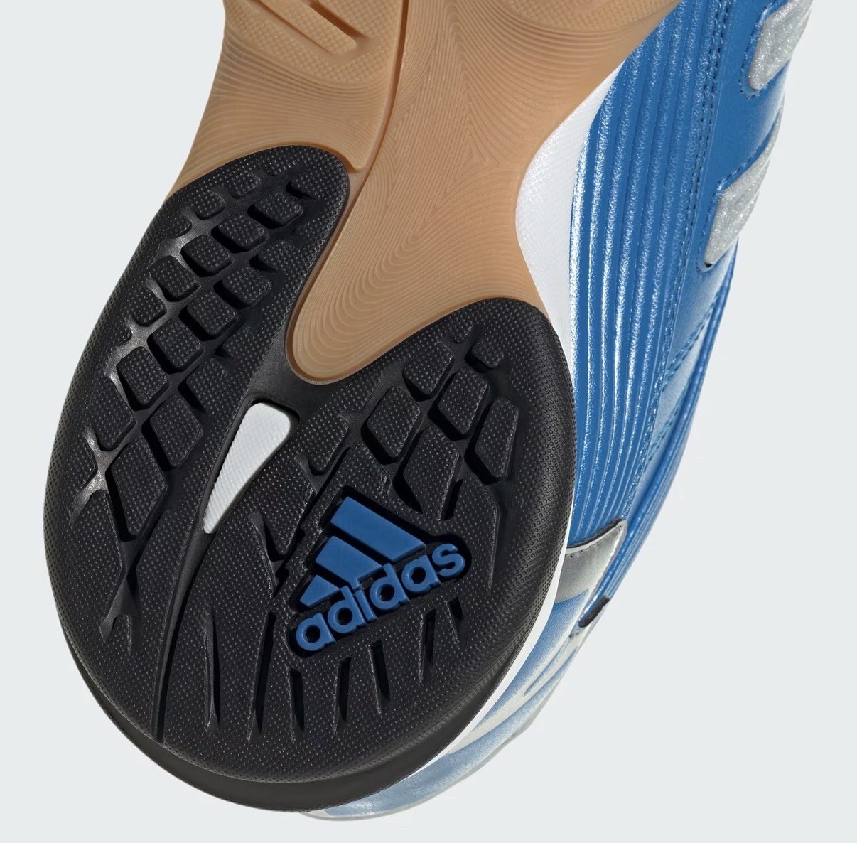 Size 6- adidas Predator Sala Blue Silver Metallic Gum W NIB