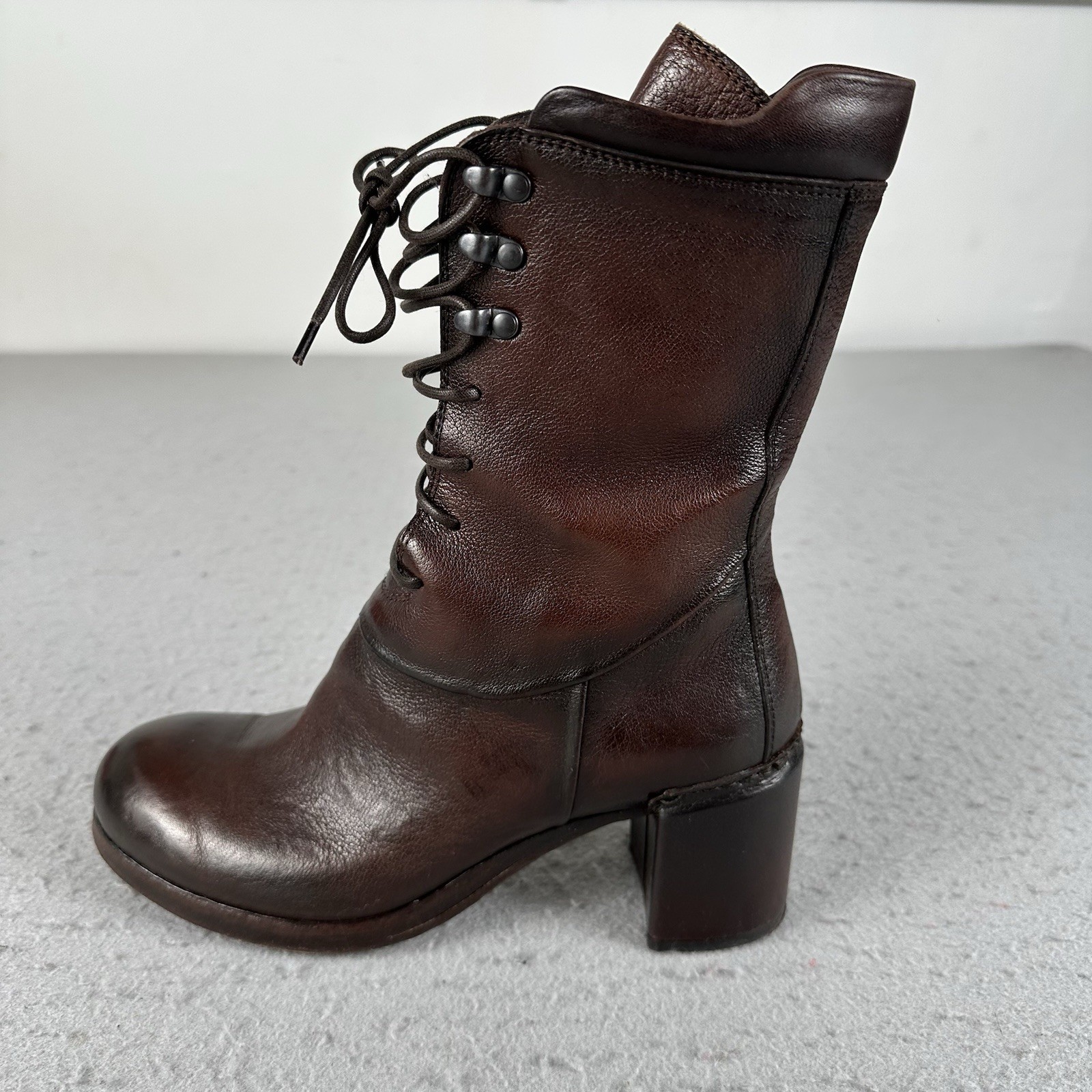 Untamed Street Madison Commando Boots Italy 38 Lace Up Brown Leather Heeled