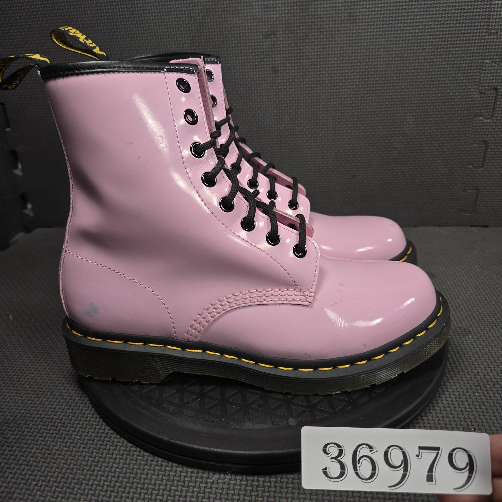 Dr Martens 1460 Boots Womens Size 9 Pink Patent Leather Lace Up Ankle Combat