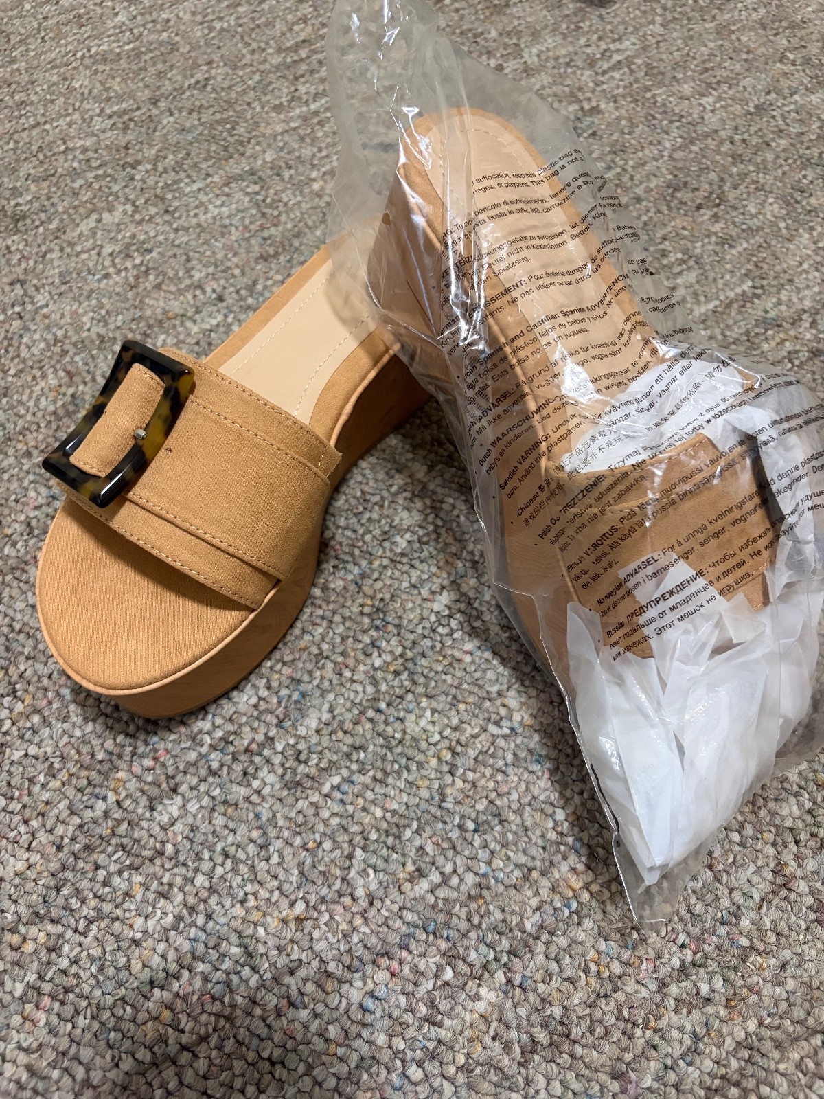 Just fab Leonora Platform Sandal/Slide In Camel Buckle Accent Size 7.5 NEW