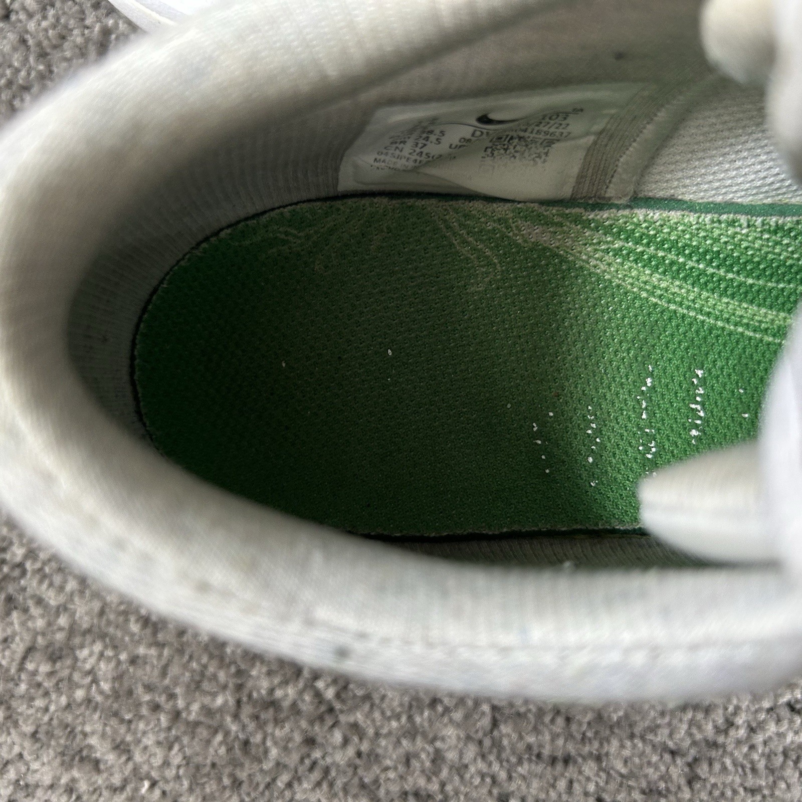 Nike Court Air Zoom Pro 8mm DV3285-103 Women’s Size 7.5 White Green Shoes Used