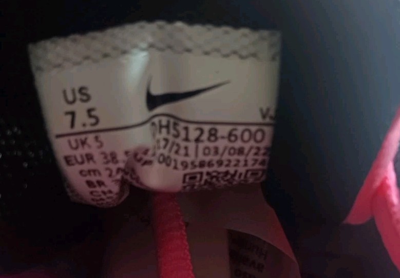 Nike Air Max Bliss Laser Pink White Solar Red Womens Running Sneakers Sz 7.5