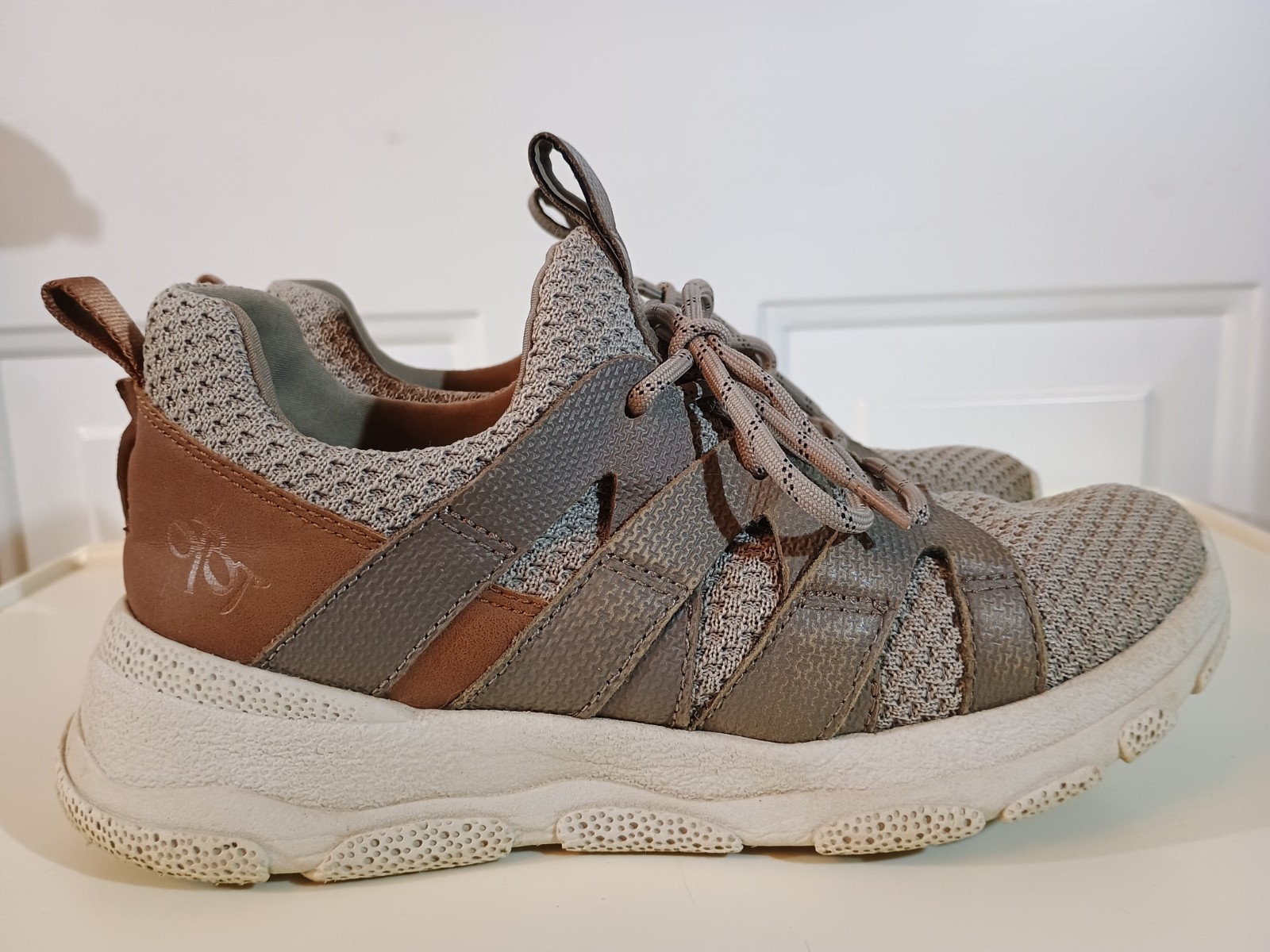 Otbt Unison Lace Up Taupe Synthetic Leather / Fabric Comfort Shoes sz 6.5