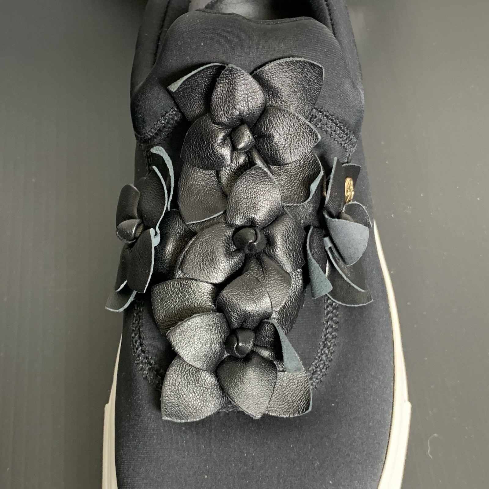 Tory Burch – Blossom Neoprene Floral Slip On Sneakers – Size: 9.5 M