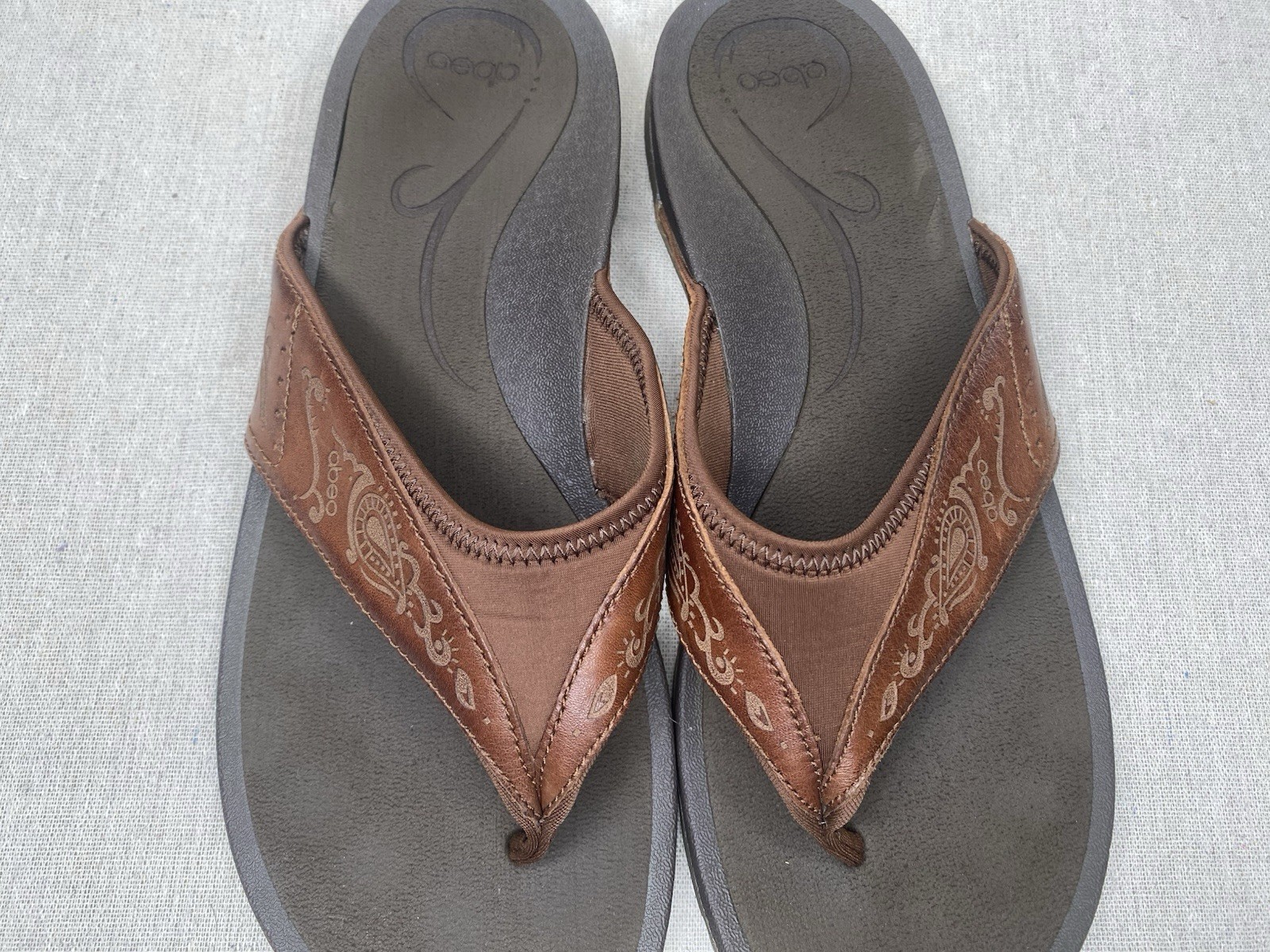 Abeo Balboa W400 Brown Sandals Flip Flops Thongs Women’s 10 Leather/Textile