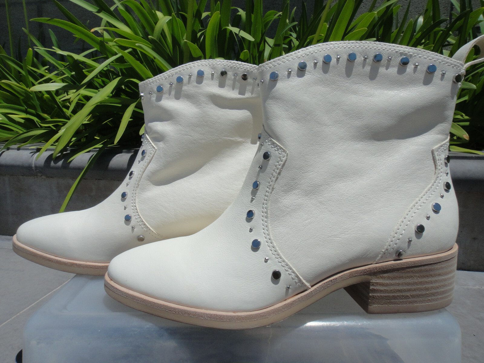 Dolce Vita TOBIN Studded Bootie Anthracite Gray Suede or Off White Leather Pk Sz