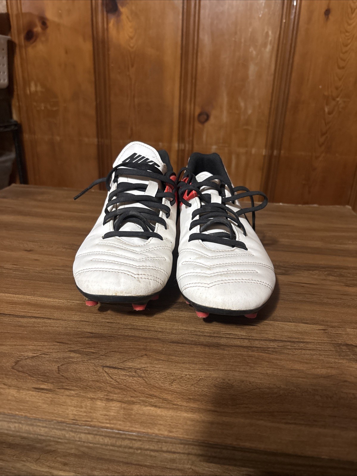 Nike Womens Tiempo Rio III White Black Red Crimson Cleats Size 8.5 819258-106 GC