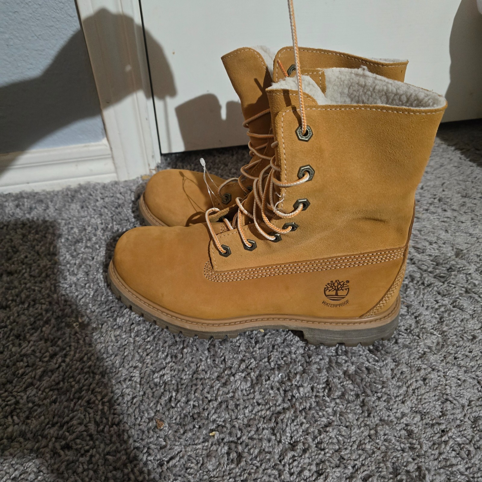 Timberland Shoes EK Teddy Fleece Waterproof Wheat Roll Top Boots Womens 7M