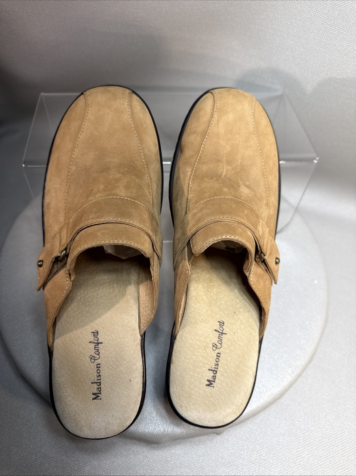 Madison Comfort Clogs Womens 8M Leather 2.75 In Heel Stylish Easy Wear