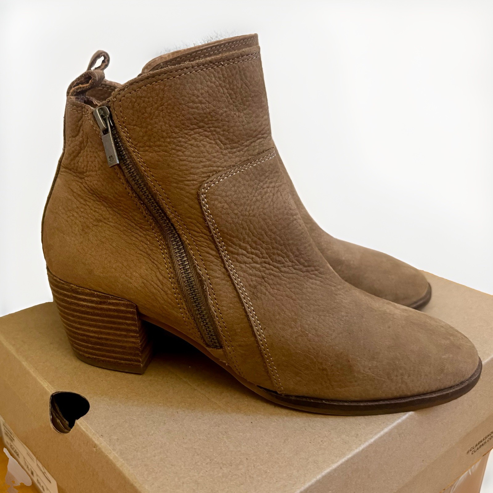 Lucky Brand Basel Perforated Taupe Suede Ankle Booties Womens 9M Boho Western