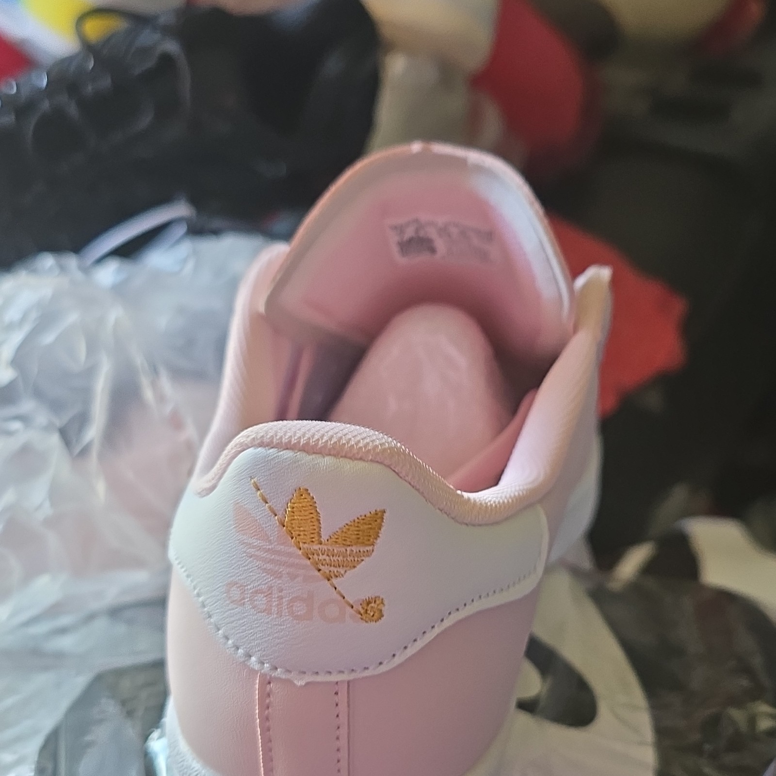 adidas Superstar Women’s Low Top Sneakers Pink/White/Gold Lace-Up