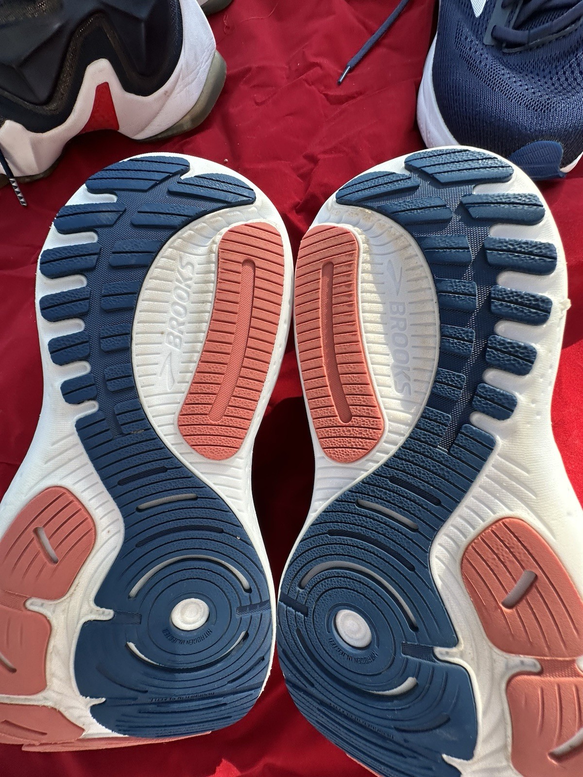 Brooks Glycerin GTS 21 Women’s US Size 10 (D) *WIDE* 120409-1D-496 *WORN 1-WK*