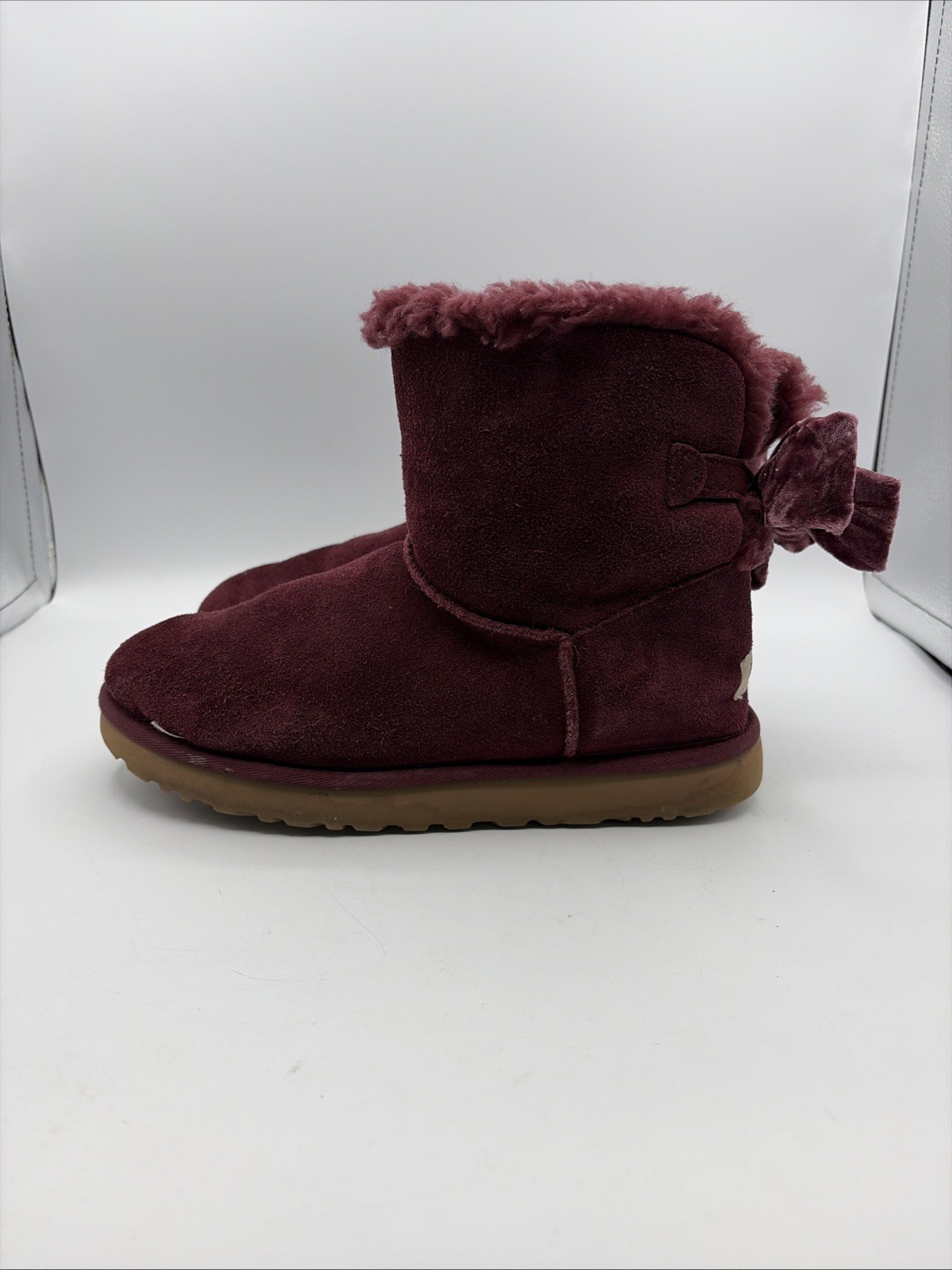UGG Burgundy Velvet Bow Ankle Bootie Lined Comfort Women’s US 8 EU 39 UK 6