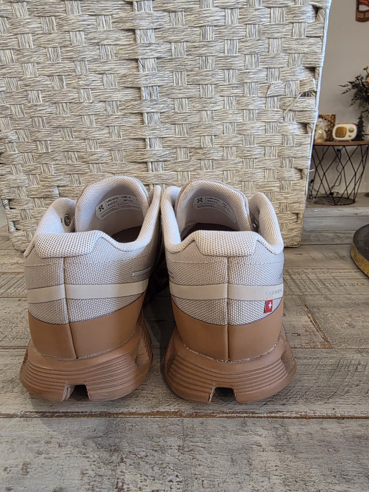 On Women’s Athletic Sneakers Beige Brown Mesh Upper Rubber Outsole 89.98831