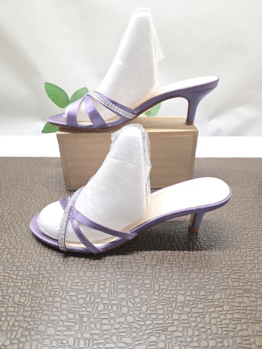 David’s Bridal Riley Heels with Rhinestones Purple Size 9 M