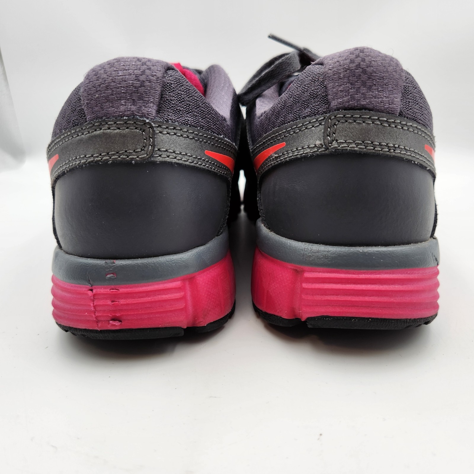 Nike Dual Fusion ST 2 454240-066 Women 8 Shoes Gray Pink Low Top Running Sneaker