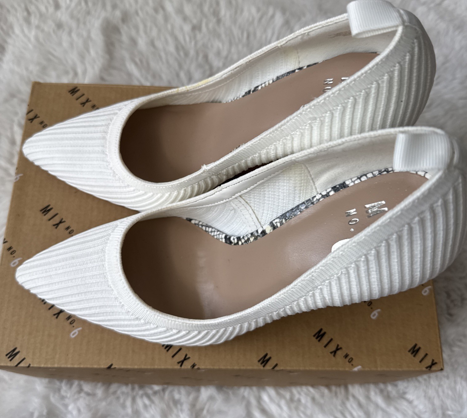 Mix No. 6 White Stretch Knit/Webbing Pumps 8M