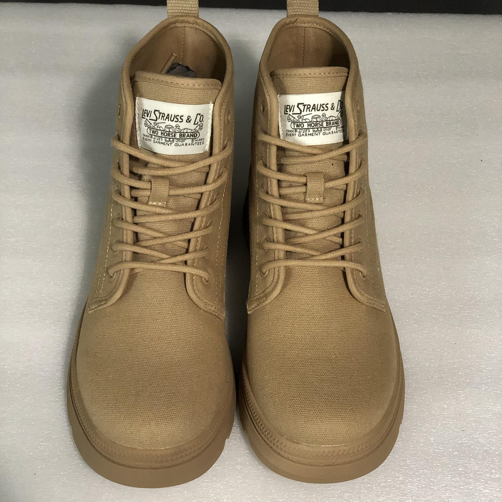 Levi’s Boots Womens Size 8.5 Beige Canvas Combat Ankle Lug Sole Casual Workwear