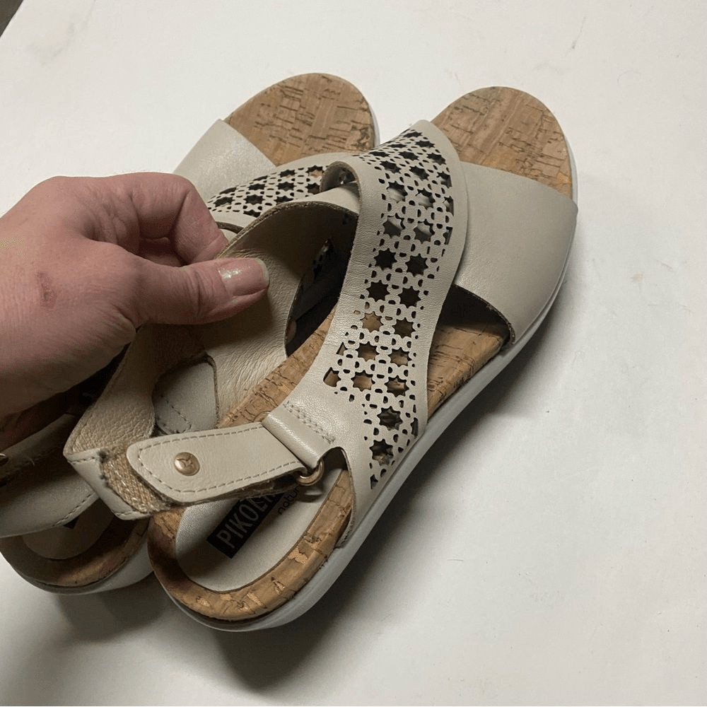 Pikolinos Mykonos Criss Cross Calfskin Leather Sandal tan beige cork 38 US 7.5-8