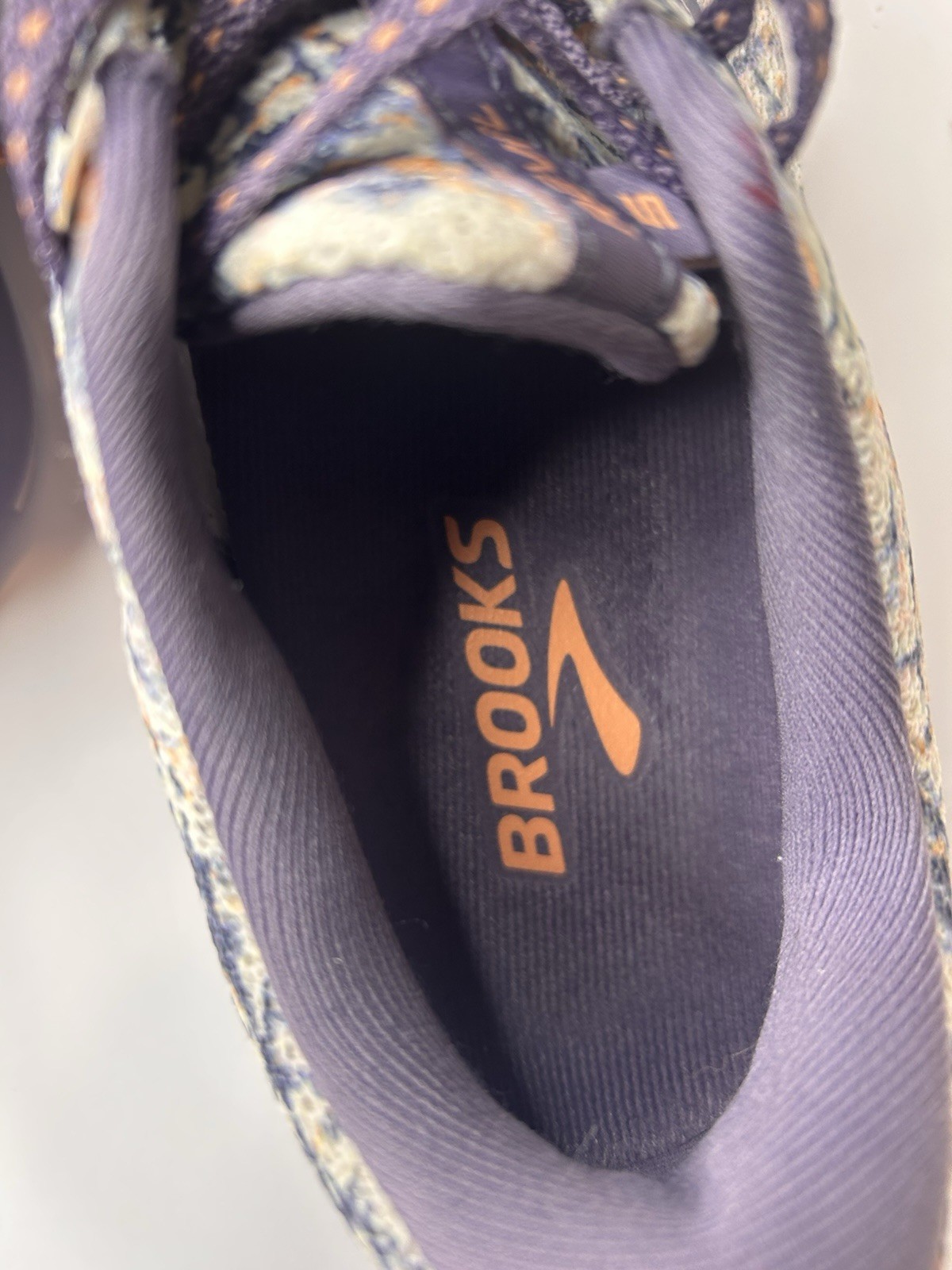 Brooks 1203611b164 Revel 5 Multicolor Running Sneakers Women Size 9 DNA purple