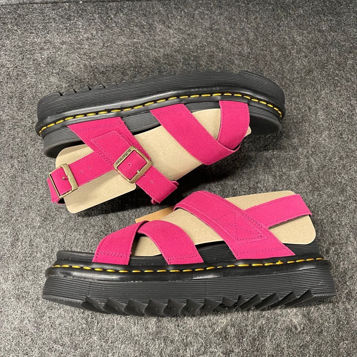 DR. MARTENS Voss II Suede Sandals Women’s Size 9 Fuchsia Pink 41352650