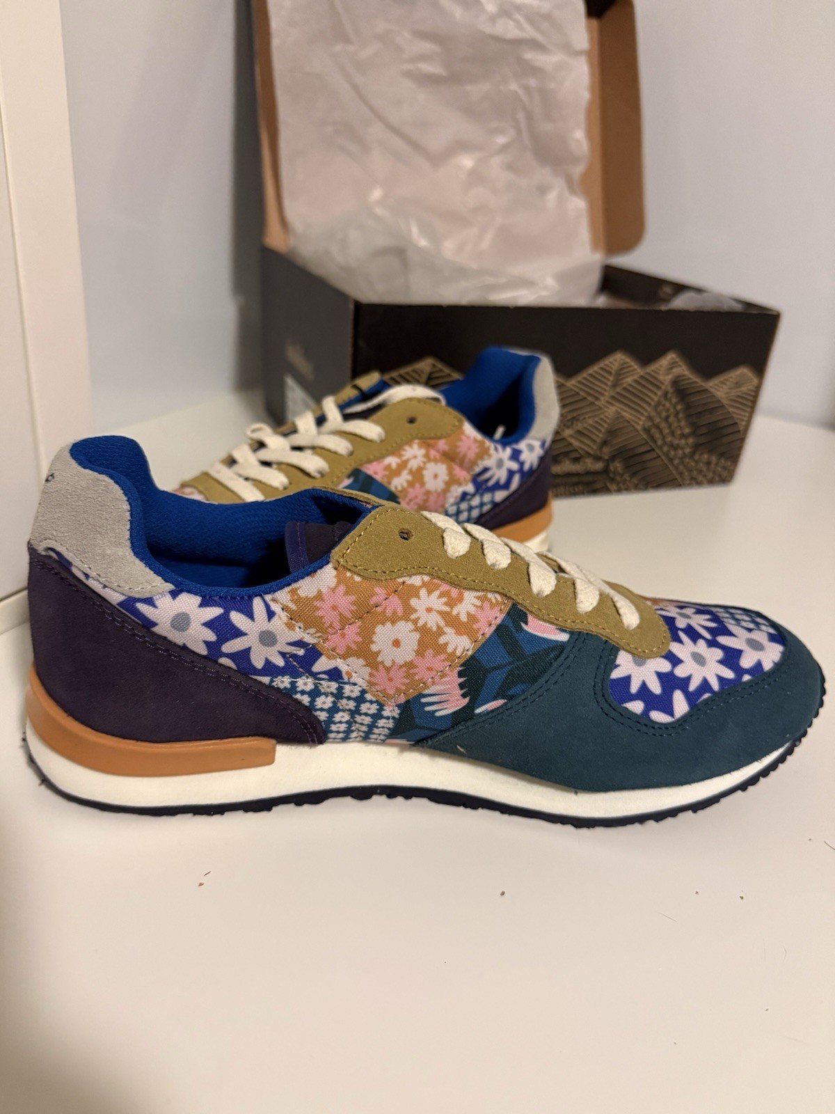 Inkkas Hendrix Women’s Joggers Sneakers Multi-Color Floral, Size 9