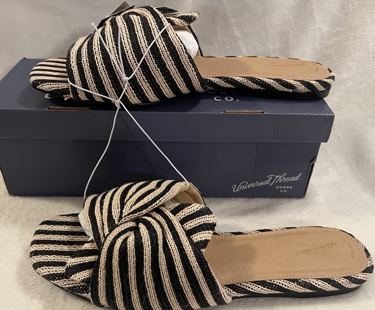 Women Mila Striped Slide Sandals – Universal Thread Black/Cream 7.5