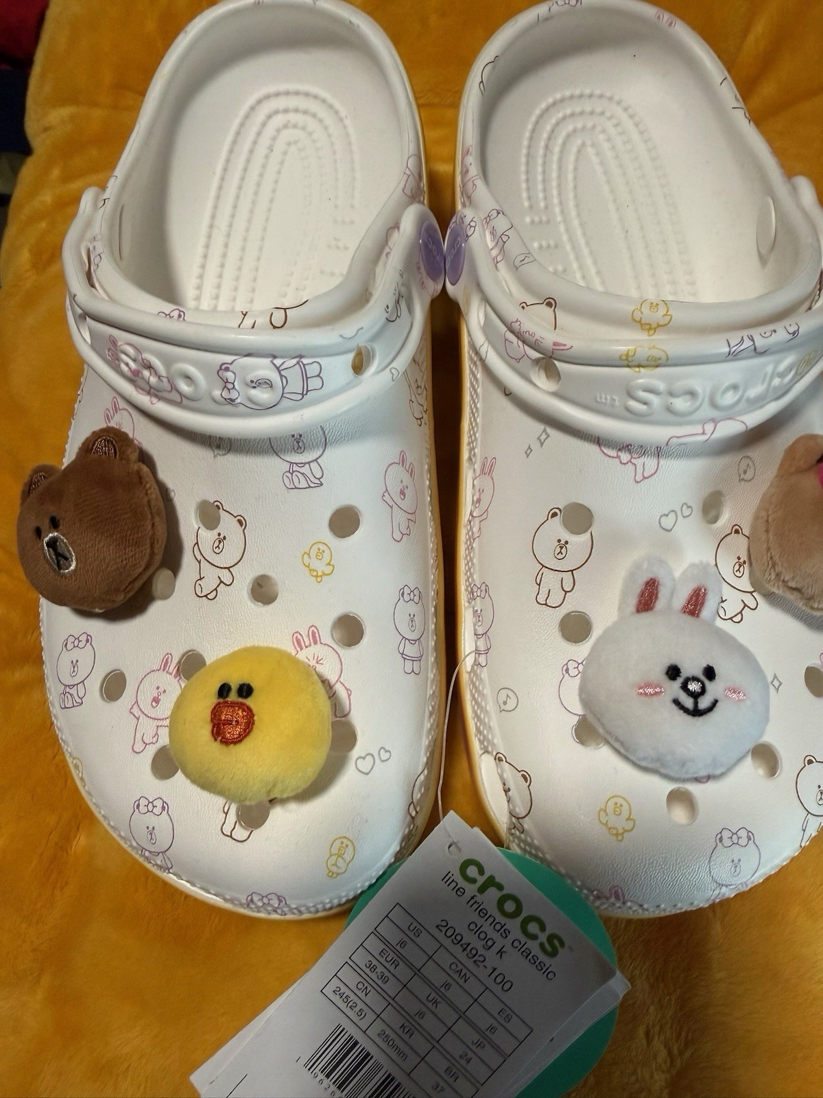 Crocs Line Friends Classic Clog White Adult Women’s Size 8/Junior 6 NWT NEW