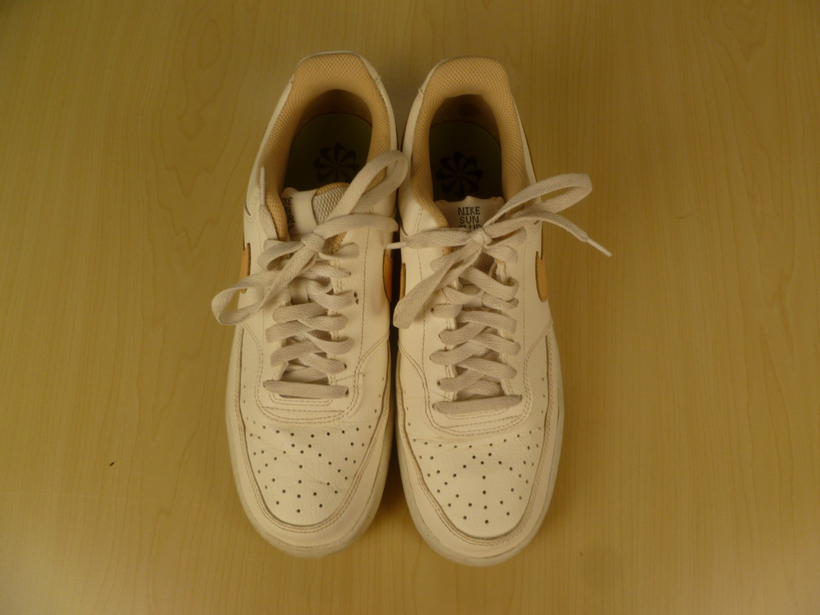 Womens Size 11 Nike Air Force 1 Low «Sun Club» Casual Shoes – DH3158-103