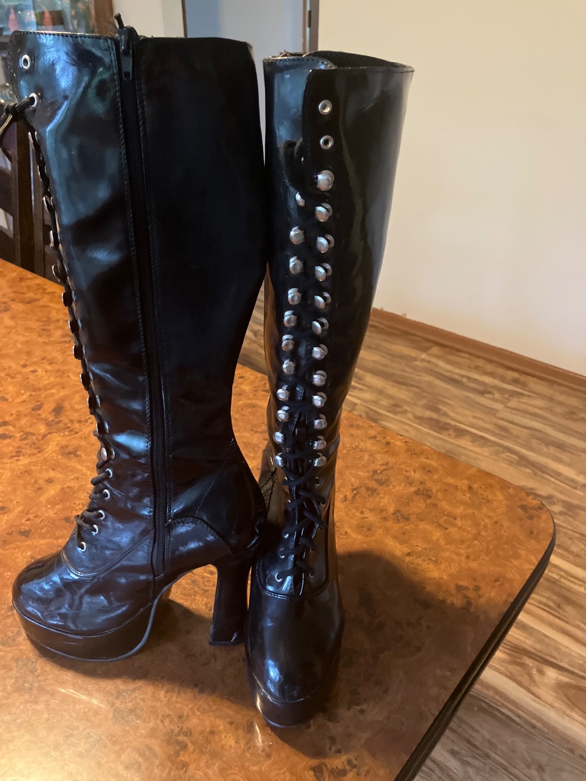 Easy on, Knee High Lace Up w/zipper Goth Platform Boots w heels