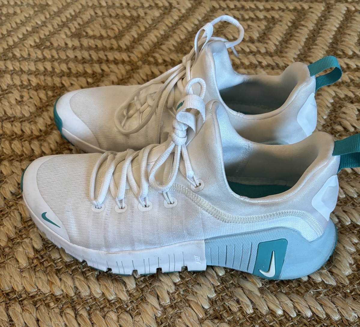 Nike Free Metcon 6 Womens Size 9.5 White Glacier Athletic Running Shoes Sneakers