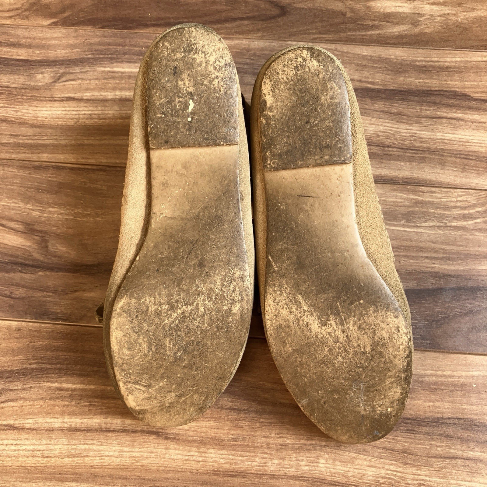 Minnetonka Moccasin Shoes Womens 7 Beige Fringe Suede Western Boho Leather