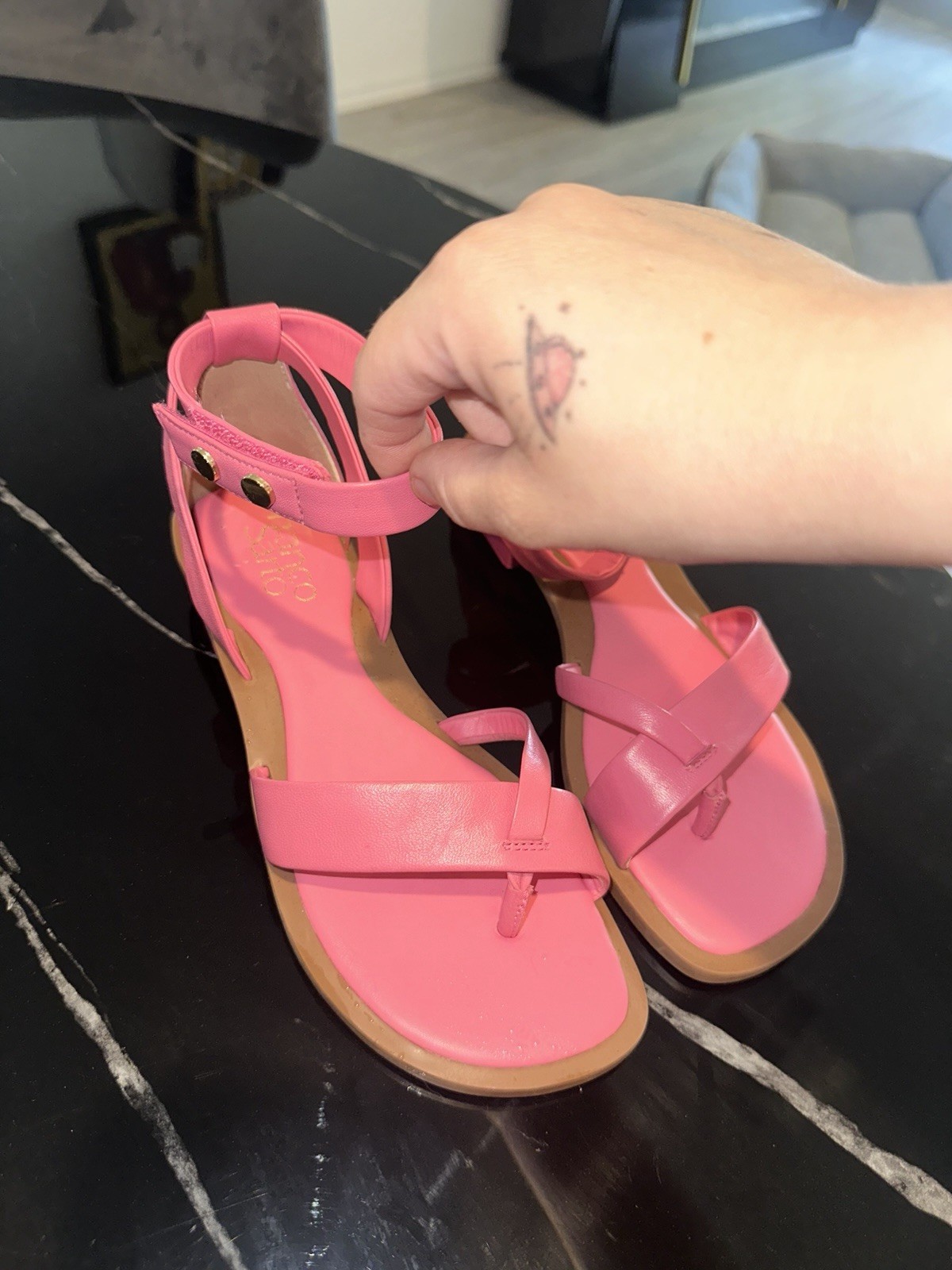 NEW Franco Sarto 7 Parker Pink Strappy Women’s Summer Beach Vacation Sandals