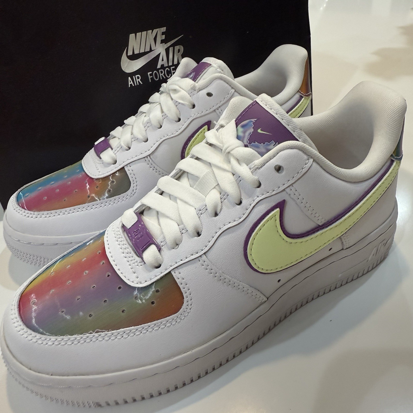 Nike Women’s Air Force 1 Low Lifestyle Size 5 Easter |CW0367-100|