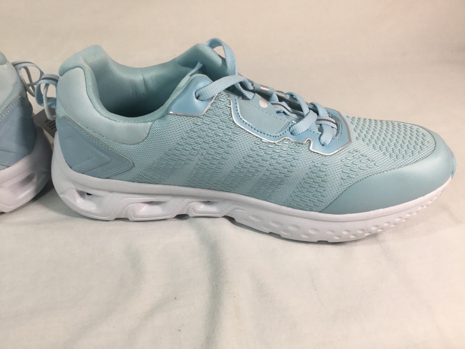 Crane Fitness Ladies Memory Foam Athletic Sneakers- size 10