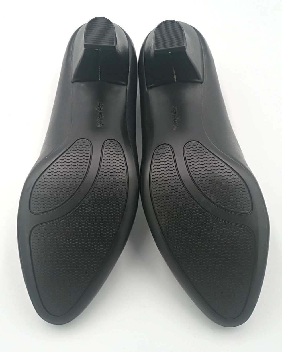 Easy Street Fabulous Round Cone Black Heel Pumps Women’s Size 8.5 M NEW w/ Box