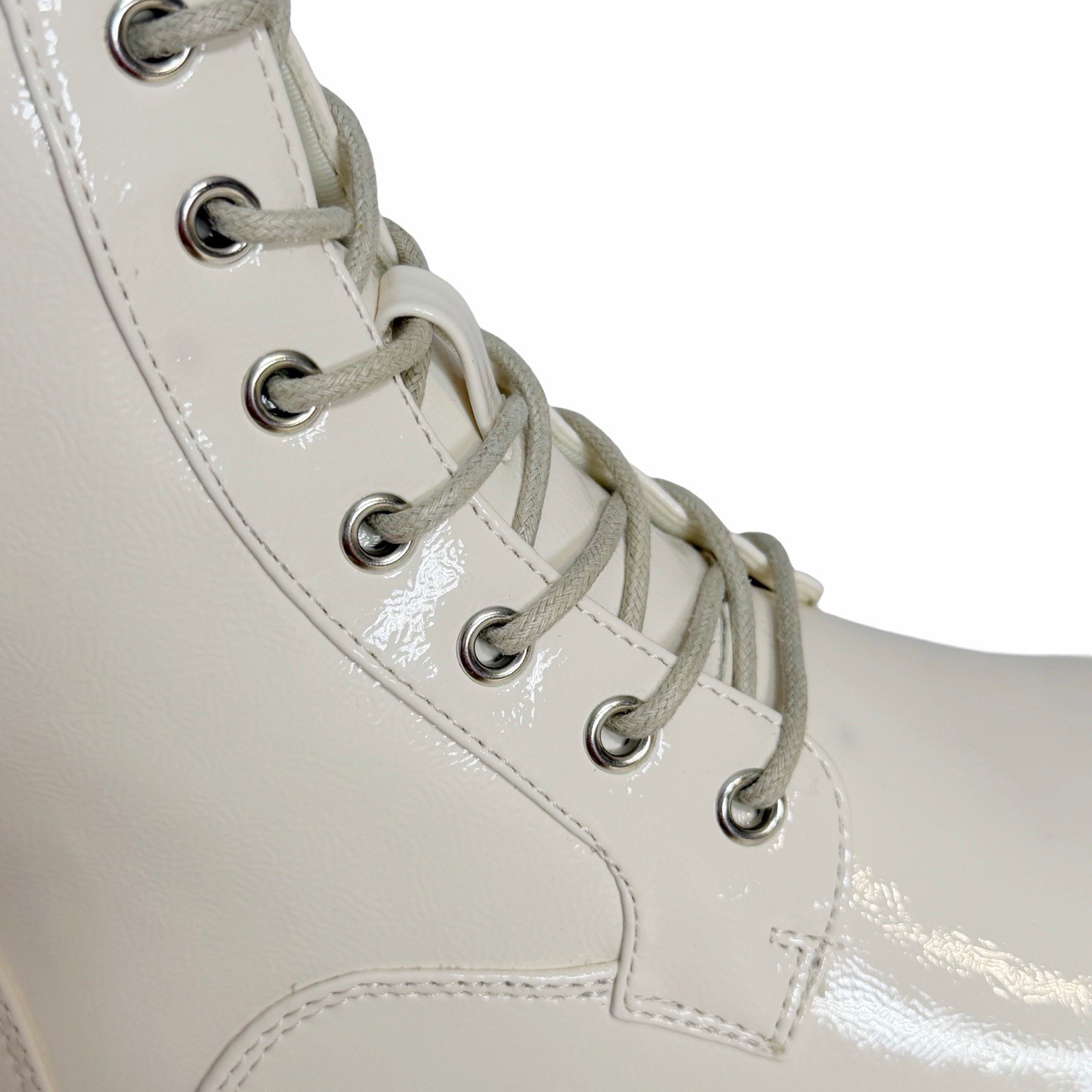 Hey Girl by Corkys Cray Combat Boots Women’s Size 9 Ivory Patent Lug Sole Zip