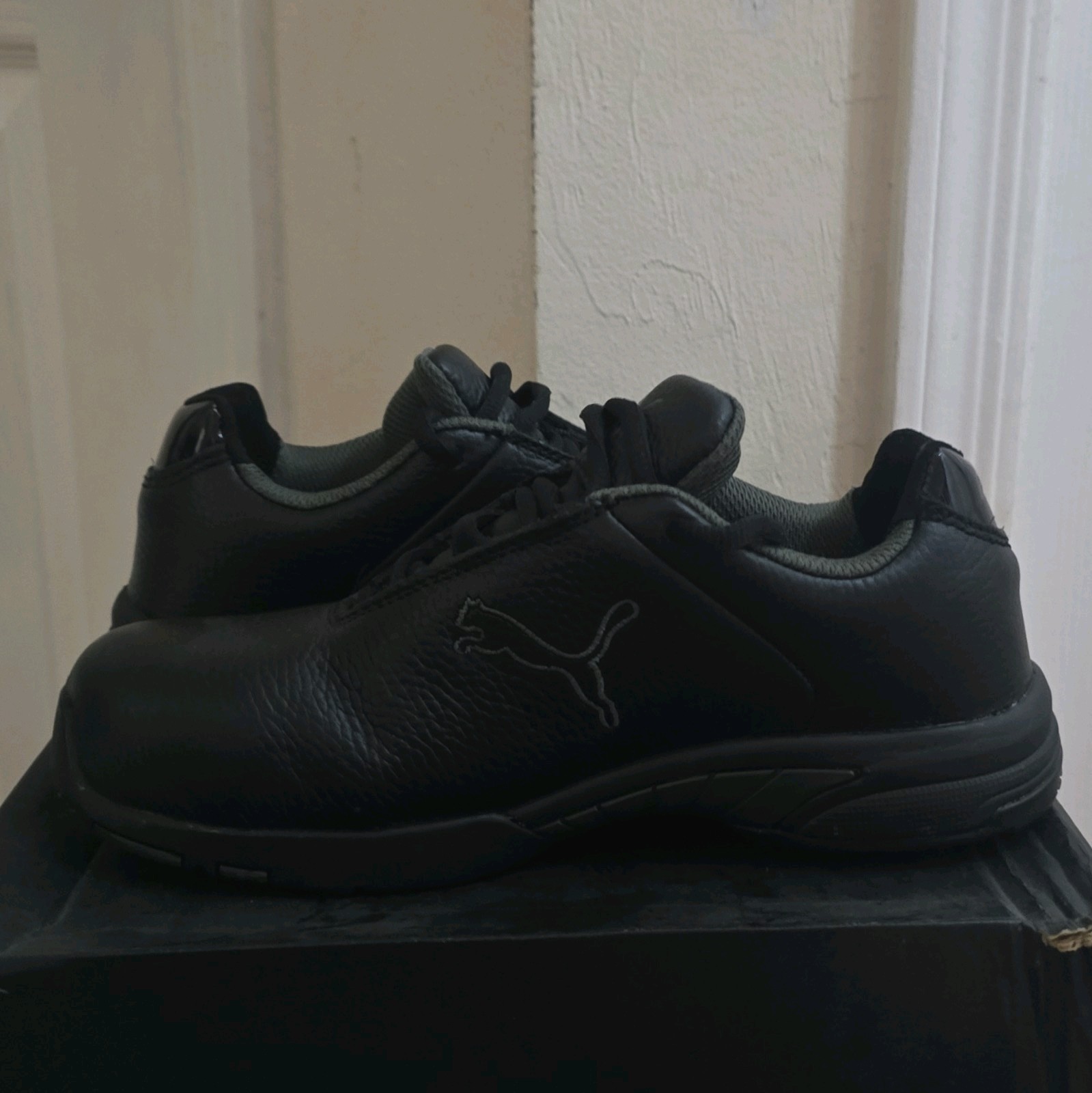 PUMA Velocity SD Black Leather Lace-Up Low TopAthletic SneakerWorkwear,Pre-Owned