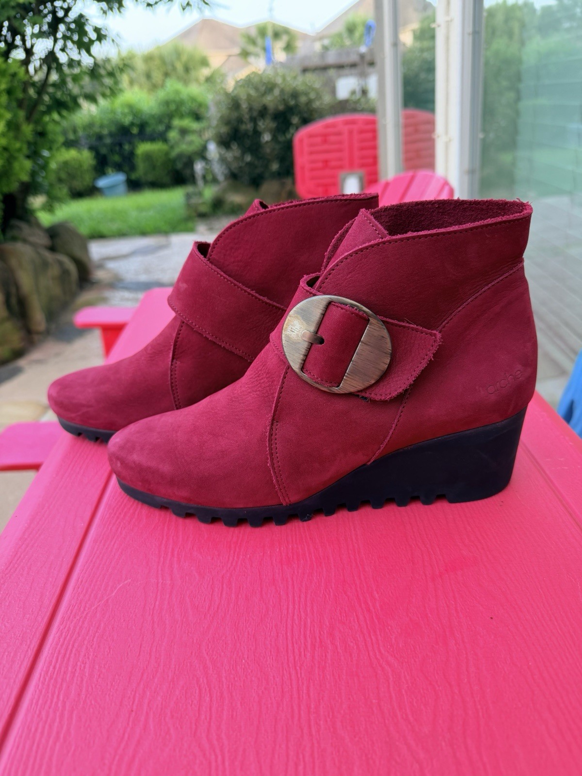 Arche Larrie Women’s Red Leather Wedge Ankle Boots