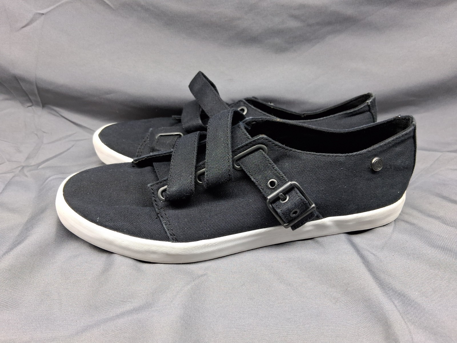 VOLCOM Womens 5 Black Canvas Strap Buckle