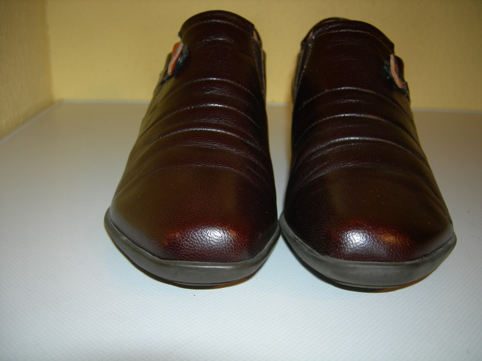 Think women’s elastic shoes leather brown Germany size 38.5 medium top