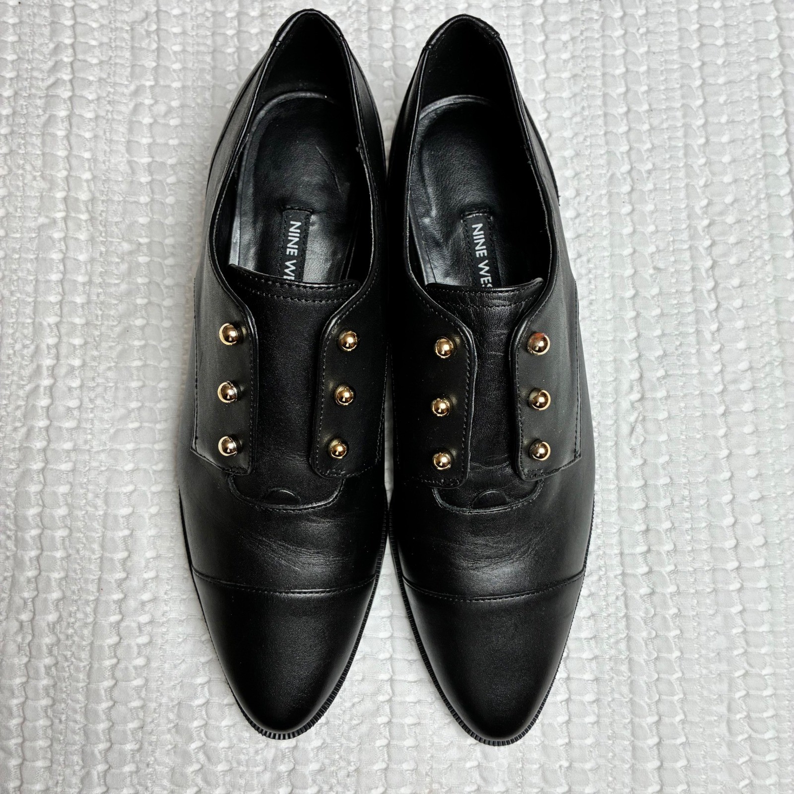 Nine West Wearable Oxfords 8.5 Black Leather Gold Stud Academia Edwardian Whimsi