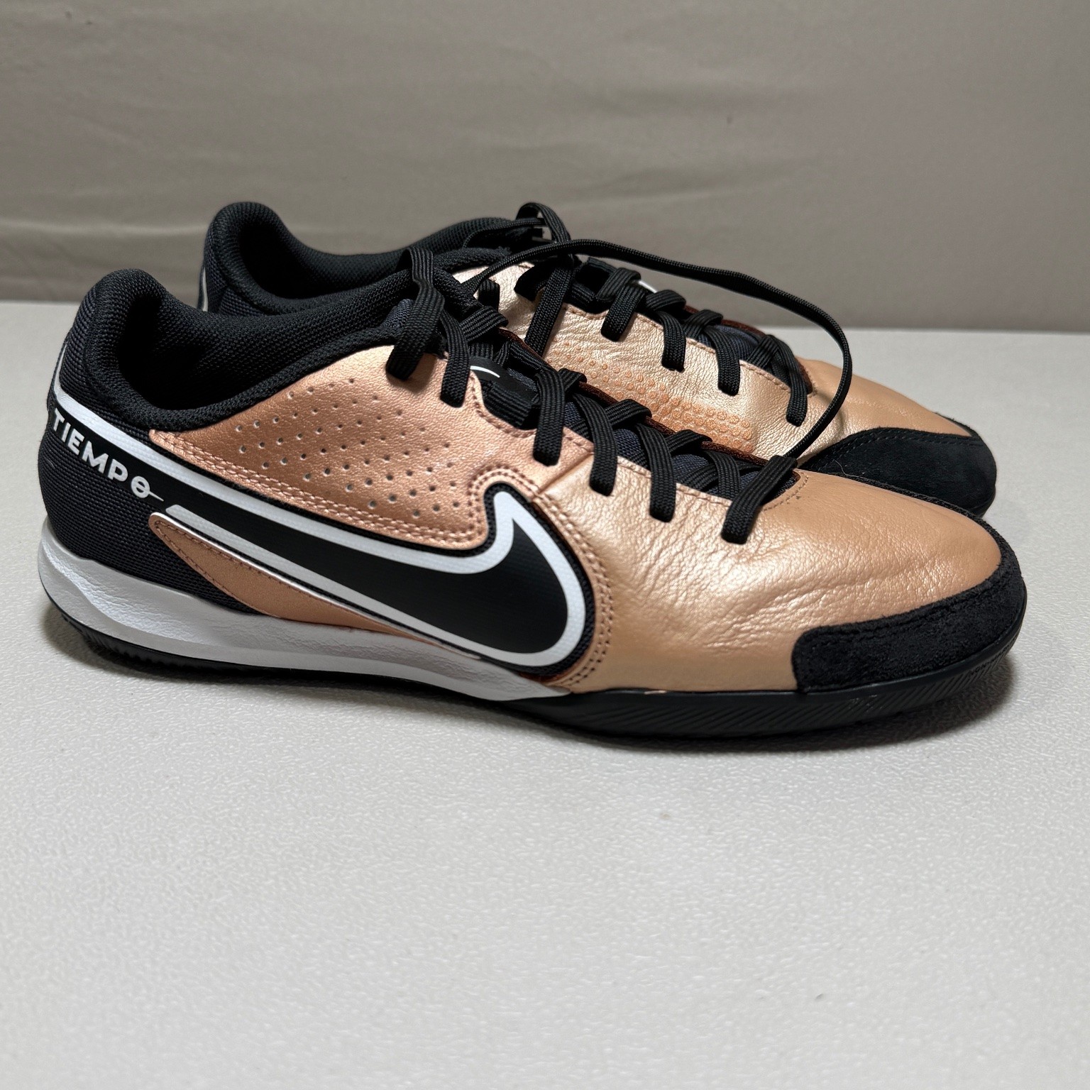 Nike Tiempo Legend 9 Academy IC Women’s Rose Gold Black US 6.5 Indoor Soccer